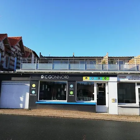 Studios Les 3 Eclats Saint-Laurent-sur-Sevre Exterior photo